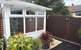 16 Bentley Road - Uttoxeter, Entire Holiday Home, Cosy Accommodation Launched Deform Remainder